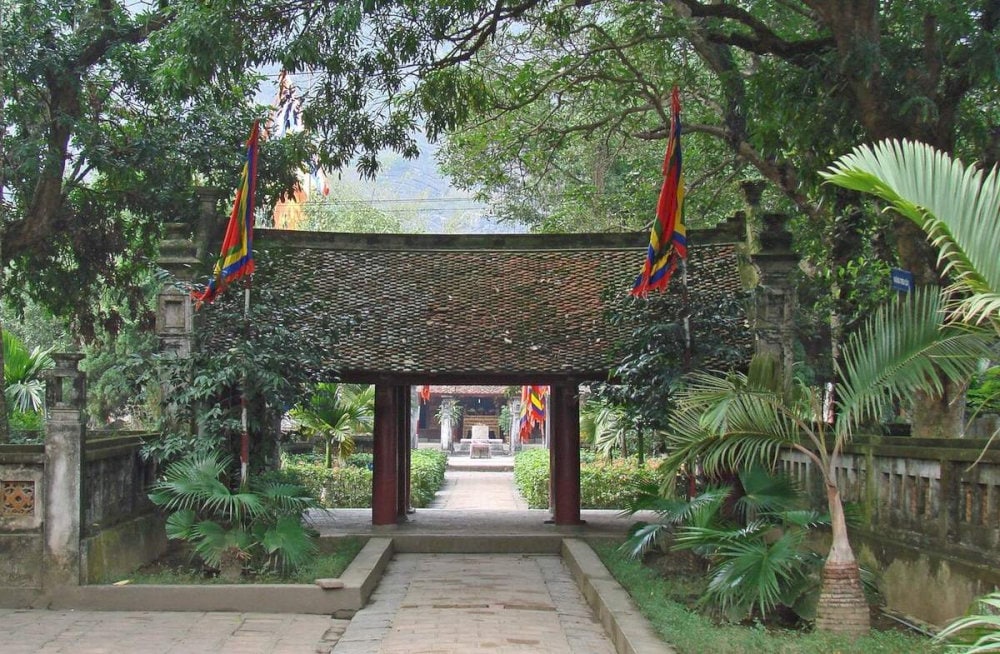 The King Le Dai Hanh Temple with ancient architecture 